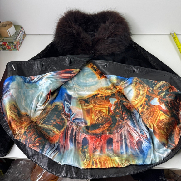 Stella Rossa Gorgeous Italian Lamb Shearling with Gold Embroidery - Picture 5 of 16